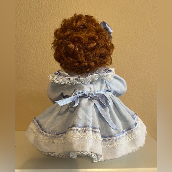 Danbury Mint Porcelain Doll “Cindy” by Sonja Bryer - Picture 3 of 6